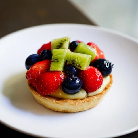Mini Fruit Tartlets Circle