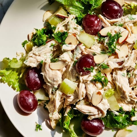 Crispy Chicken Salad Delight